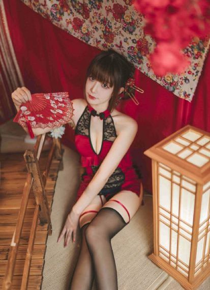 亚洲综合美腿丝袜高跟鞋_BD韩语在线播放观看
