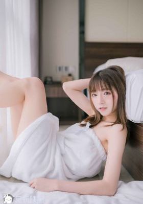 婷婷四月久久_字幕高清版在线播放